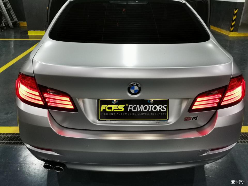 宝马5系贴膜改色罗曼尼红双拼,宝马5系贴膜改色