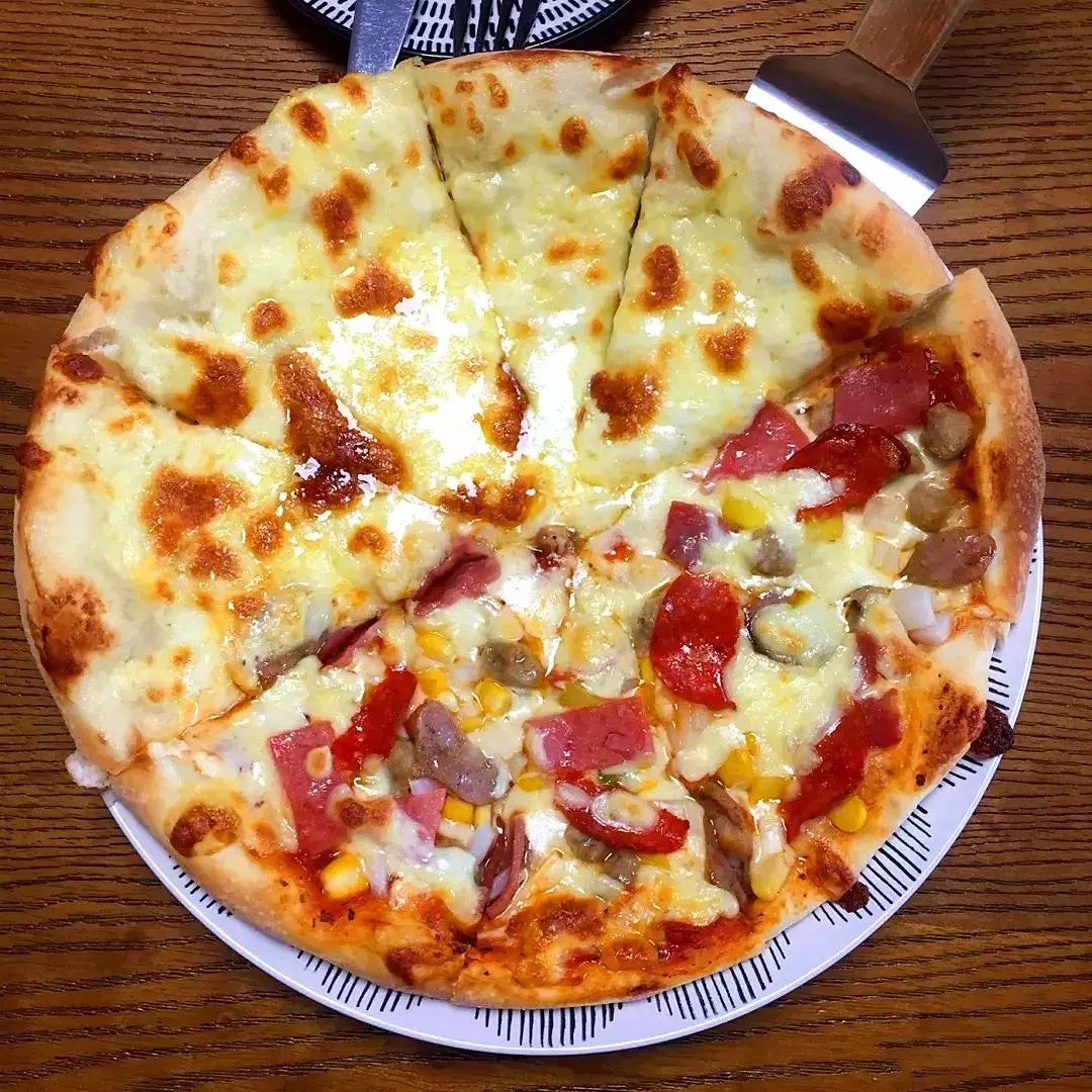 吃腻了家常菜偶尔也要换换口味,推荐哪一家的披萨好吃