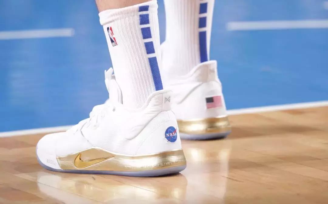 盘点性价比极高的篮球签名鞋：这双竟不到500块？