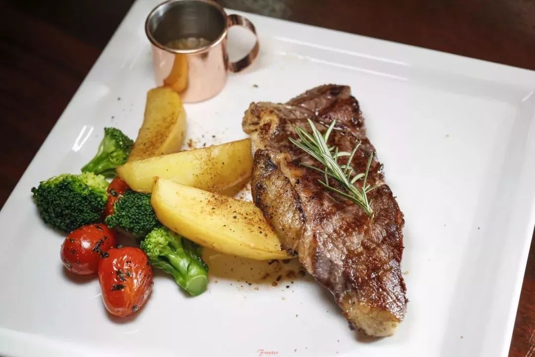 海口小众酒吧指南|放下手机,跟我喝酒去