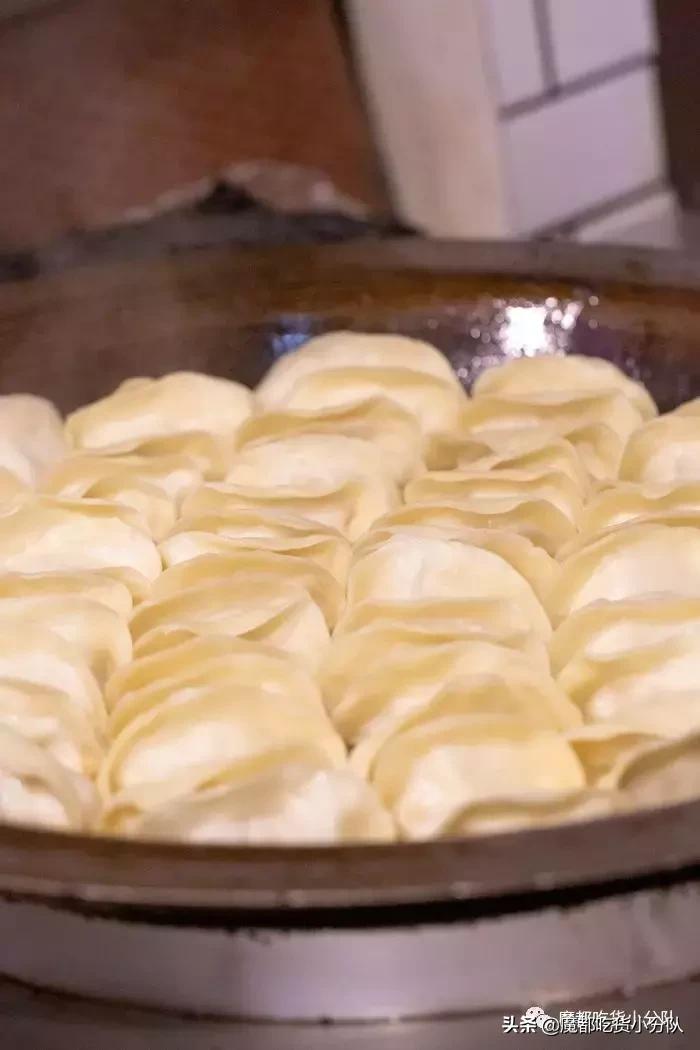 20骞村墠涓婃捣璺竟灏忓悆,浜屽崄骞村墠鐨勪笂娴风編椋熻