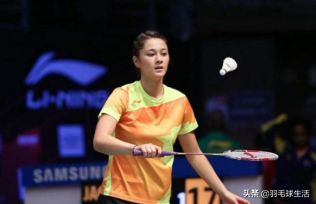 羽毛球高远球怎么打不到后场,羽毛球高远球打不到底线