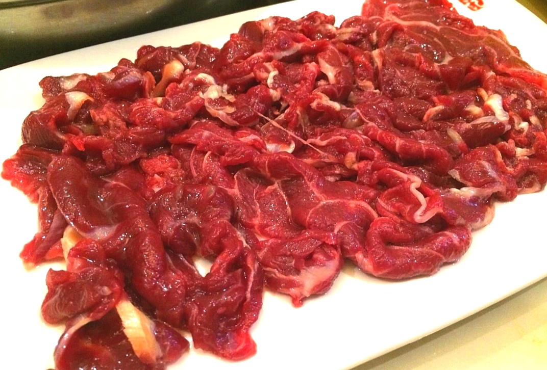 老北京涮羊肉火锅怎么正确吃,老北京涮羊肉vs潮汕牛肉火锅