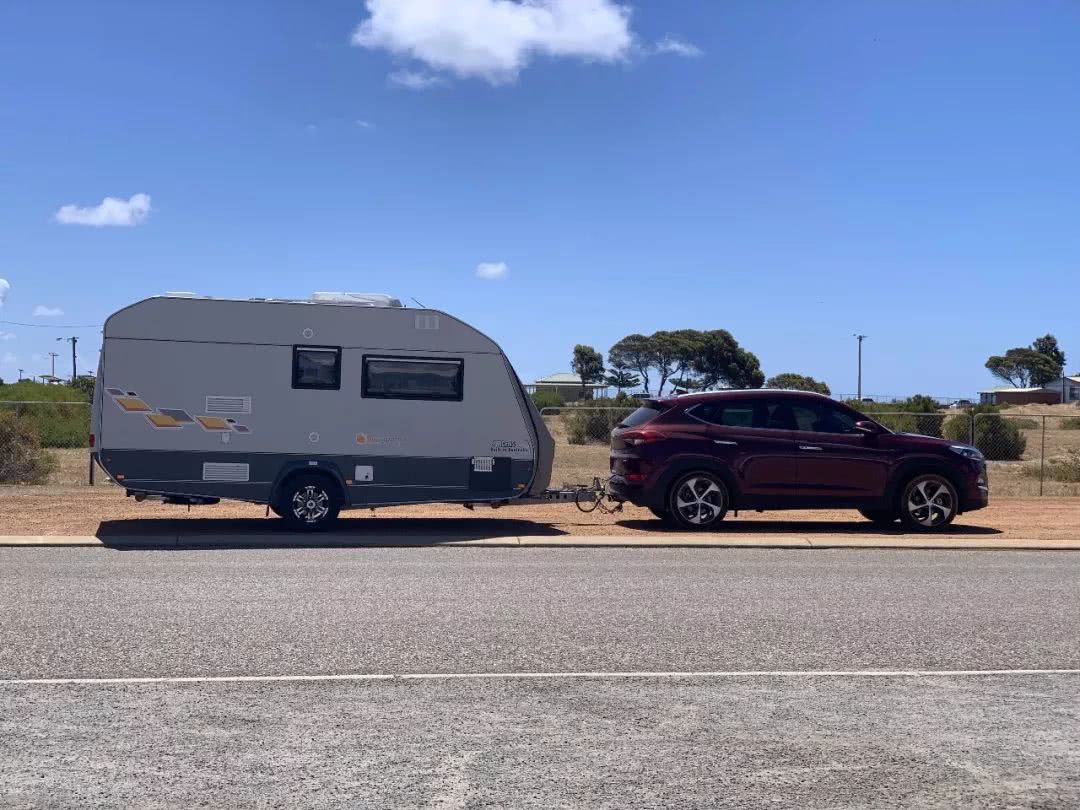 这地方是男人天堂,我们的大宝马也怕了