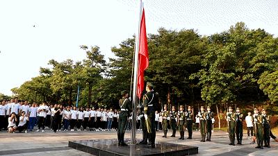 华南师大附中增城学校学费标准,广州华南师范大学附属中学高中