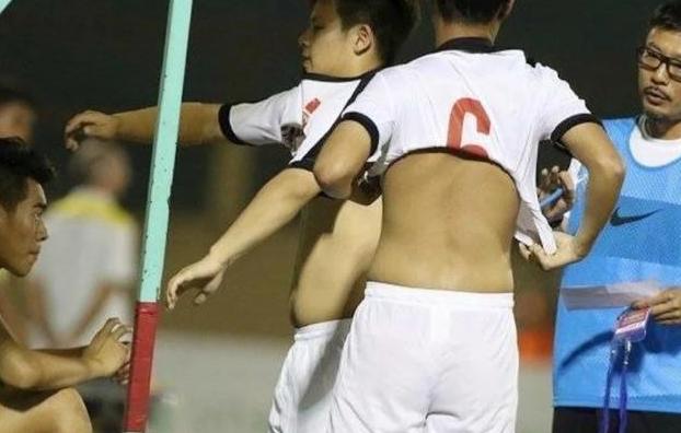 不可阻挡c罗30大献技时刻,34岁的c罗