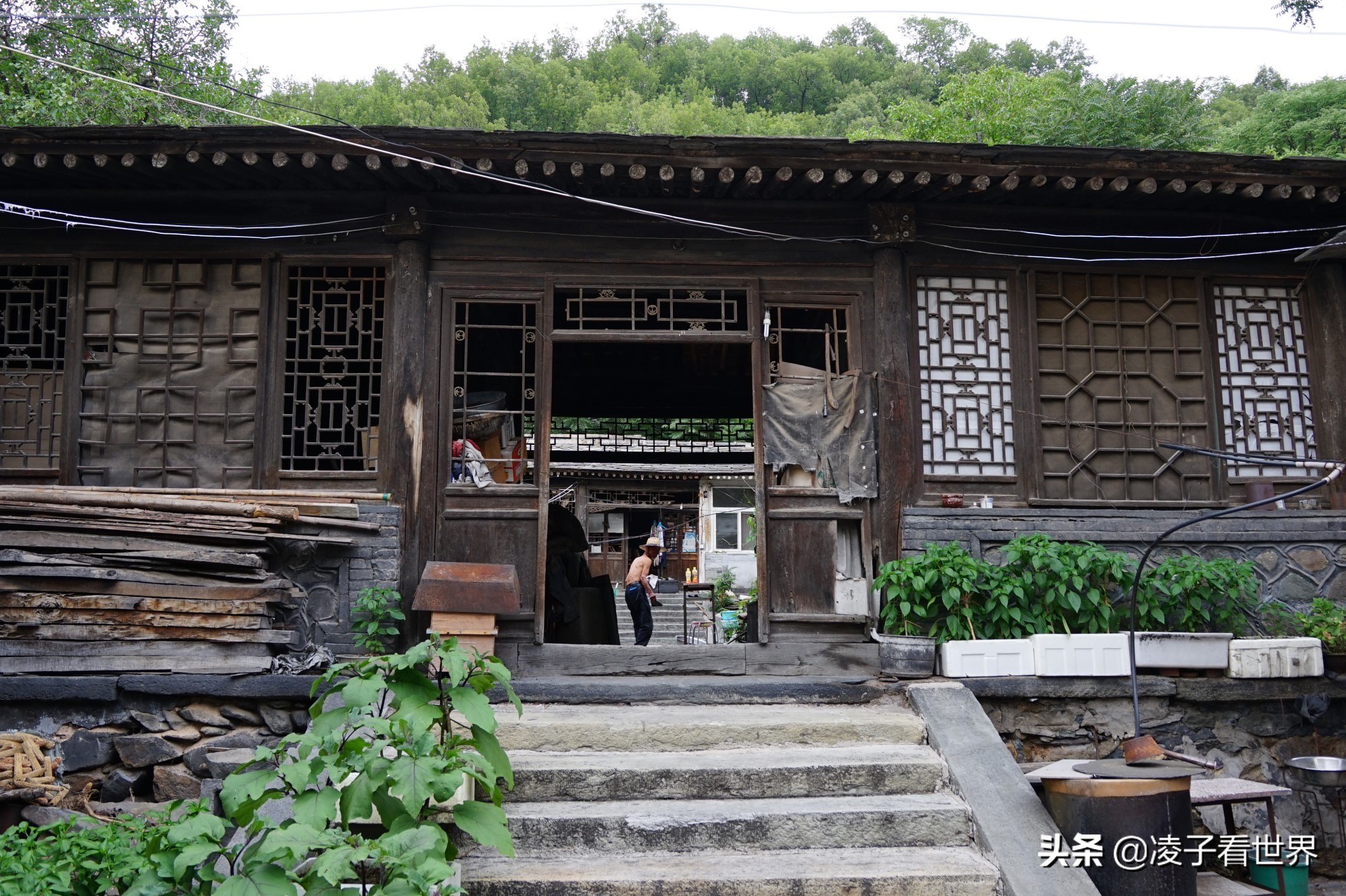 逃离北京40度高温,房山享受22度清凉,看银狐,逛古街吃铁锅炖