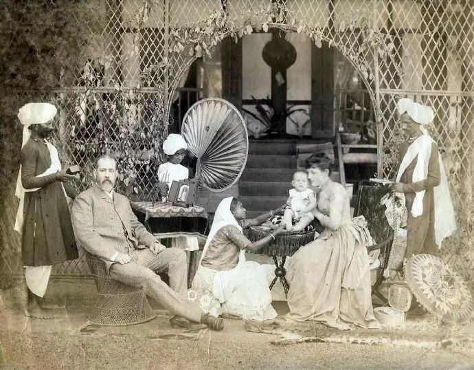 童仆≠奴隶，小贵族不如做童仆，中世纪晚期为何会产生童仆制度