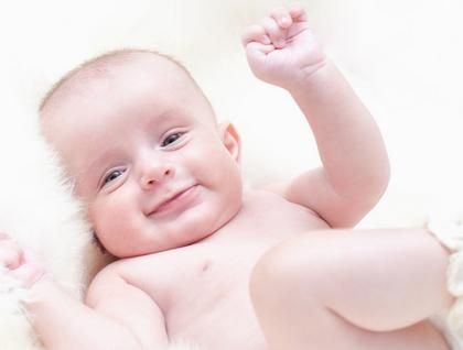 妈妈给宝宝喝奶粉的正确方法,了解一下宝宝喝奶粉的正确方法