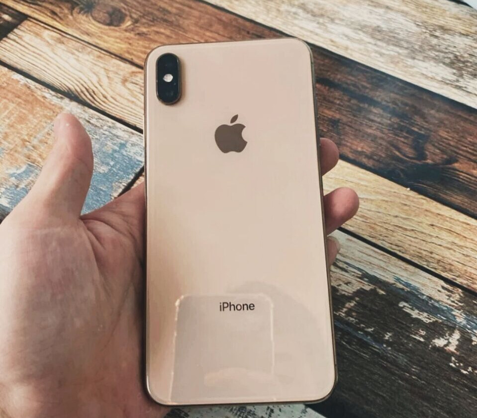 现在买iphone的人,买iphone必须知道的三件事