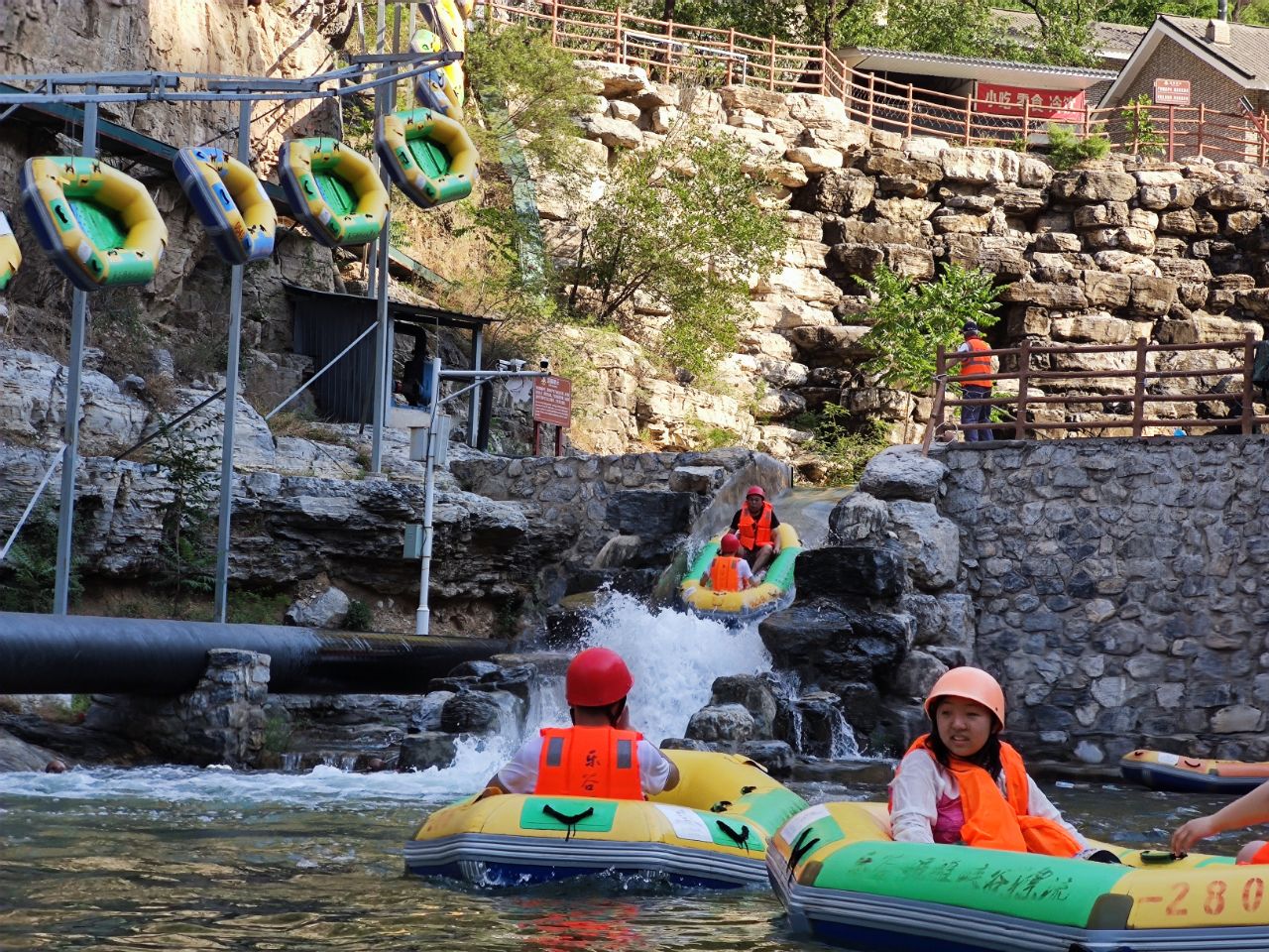 乐谷银滩峡谷漂流整段录播,乐谷银滩漂流最新视频