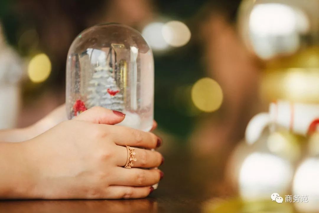 圣诞珠宝哪个牌子好看,圣诞节适合的珠宝