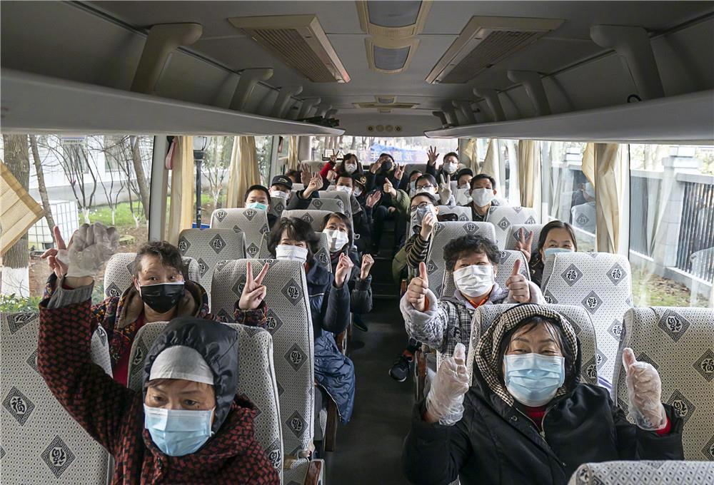 从疫情中奋起在磨难中成长,疫战凝聚中华民族磅礴力量