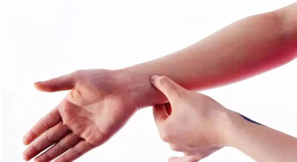 一坐车就晕车呕吐教你三个小窍门,一坐车晕车怎么治疗