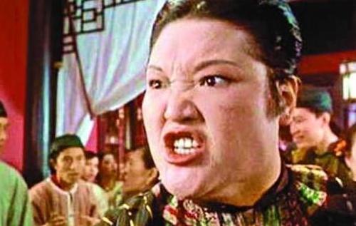 颧骨高的女人杀夫不用刀,女人颧骨高杀夫不用刀下一句