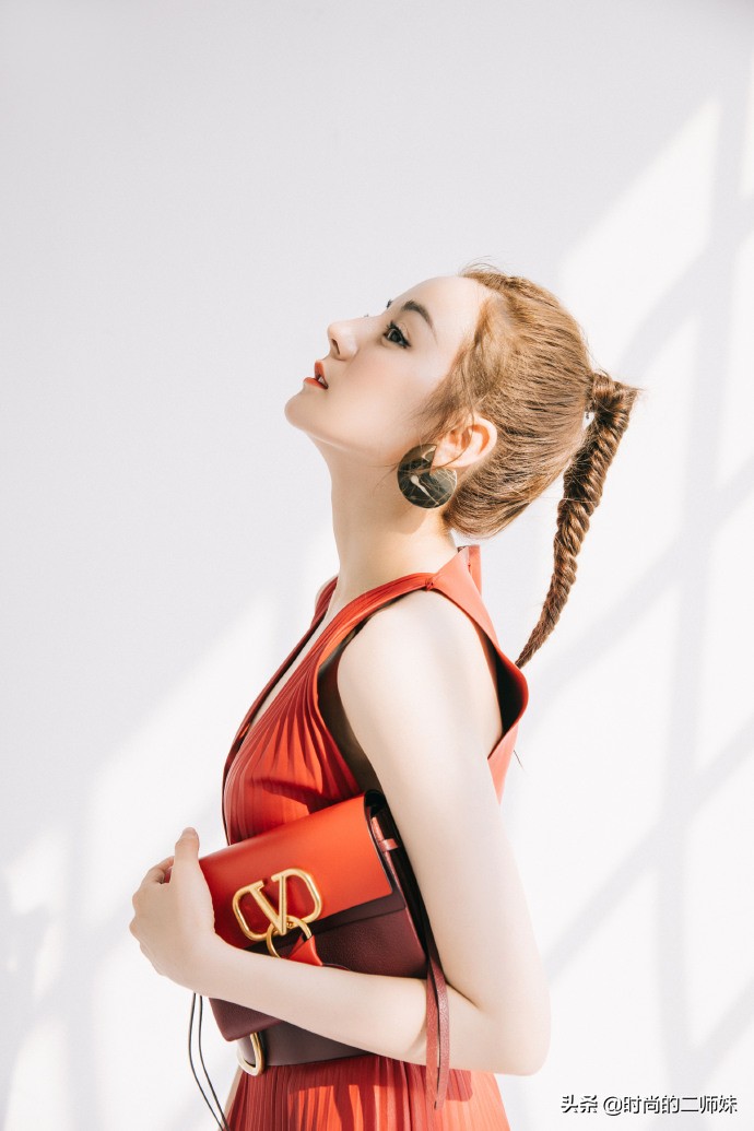 热巴私服黑色吊带,热巴身材好的视频