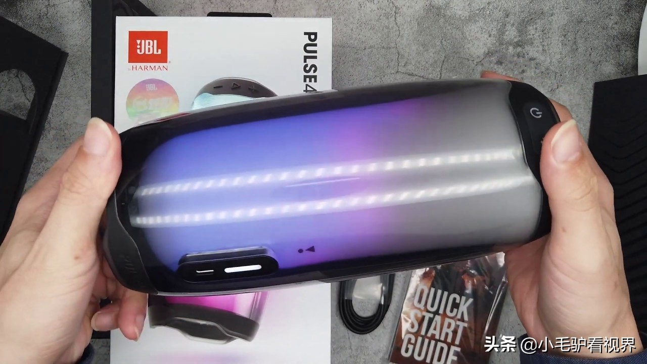 闪烁的灯光音响,jbl蓝牙音箱pulse4评测