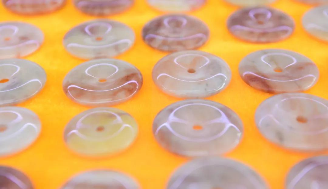 万万想不到，这些精美的玉器是“桐梓造”