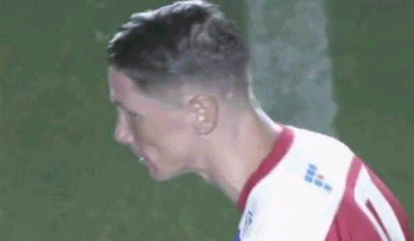 托雷斯感动到哭的视频,足球经典落泪瞬间托雷斯