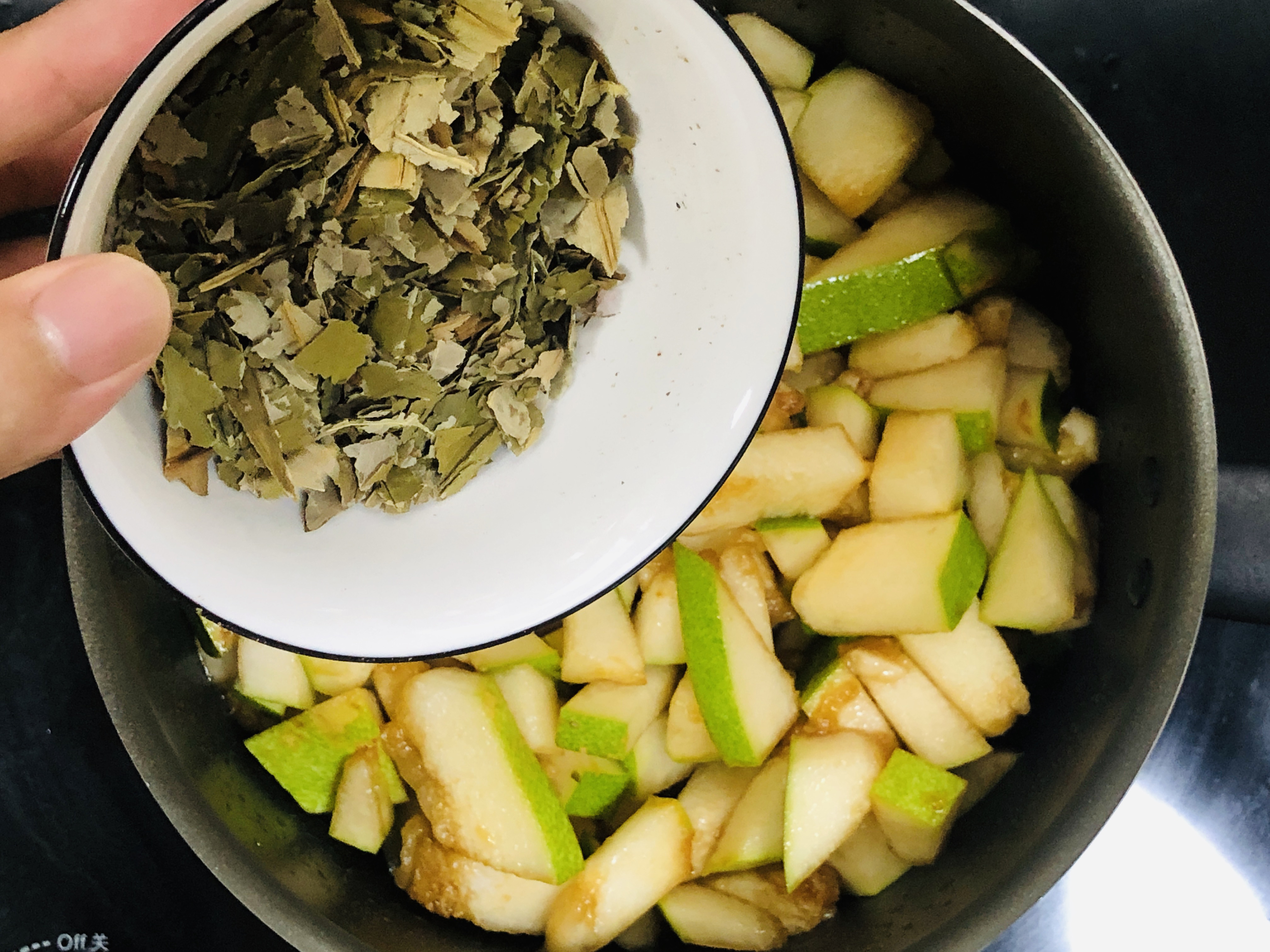 秋冬天可以喝冬瓜荷叶茶吗,冬瓜荷叶茶给夏日来一份清凉