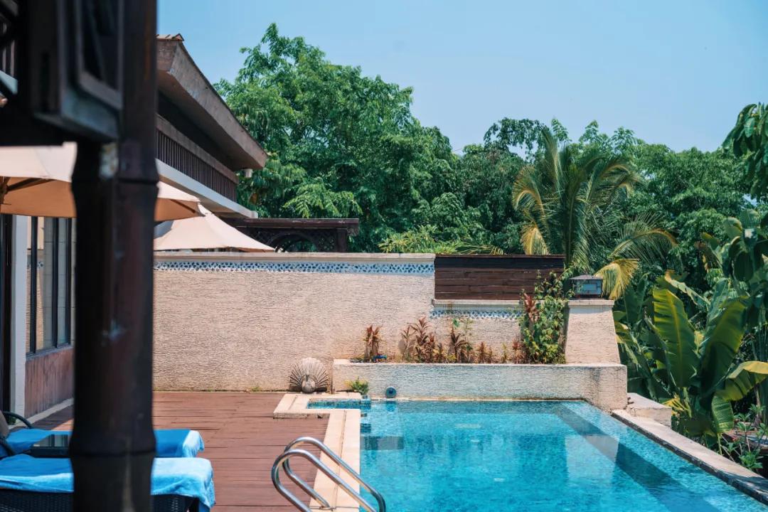 西双版纳蓝孔雀江景主题酒店,西双版纳告庄双景酒店攻略