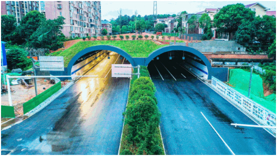 骏马追风启征程-奔跑中的望城城投