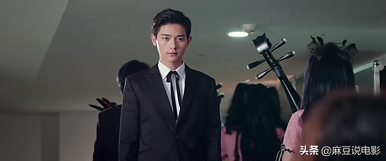 闪光少女二次元火了 (闪光少女音乐二次元)