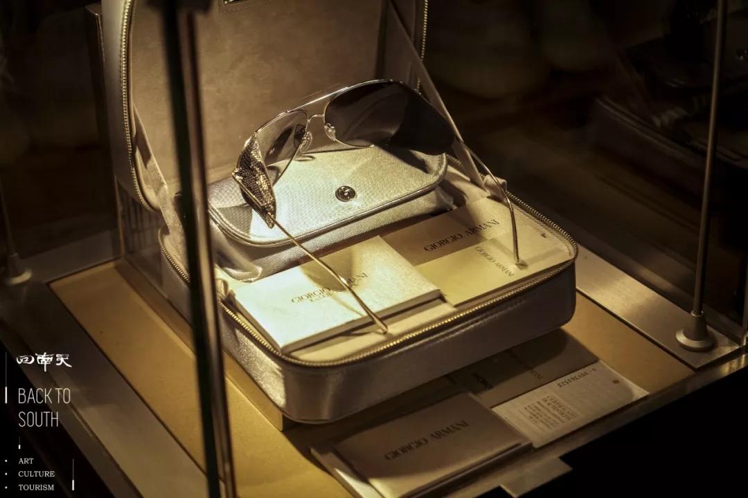 潮牌眼镜店推荐,比较潮的眼镜店