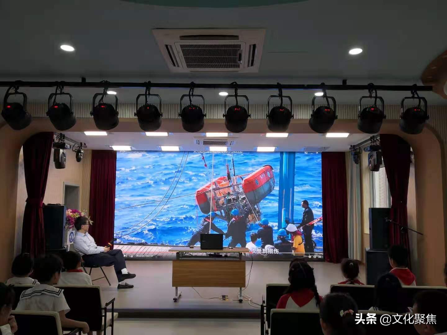 青少年科技创新实验小学,青少年创新实践活动