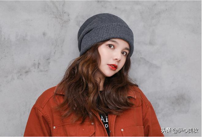 圆脸发饰怎么用好看,简单适合头发少圆脸女生的发饰