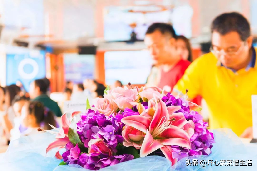 珠海第一座桥珠海大桥 (建造香港澳门珠海大桥花了几年)