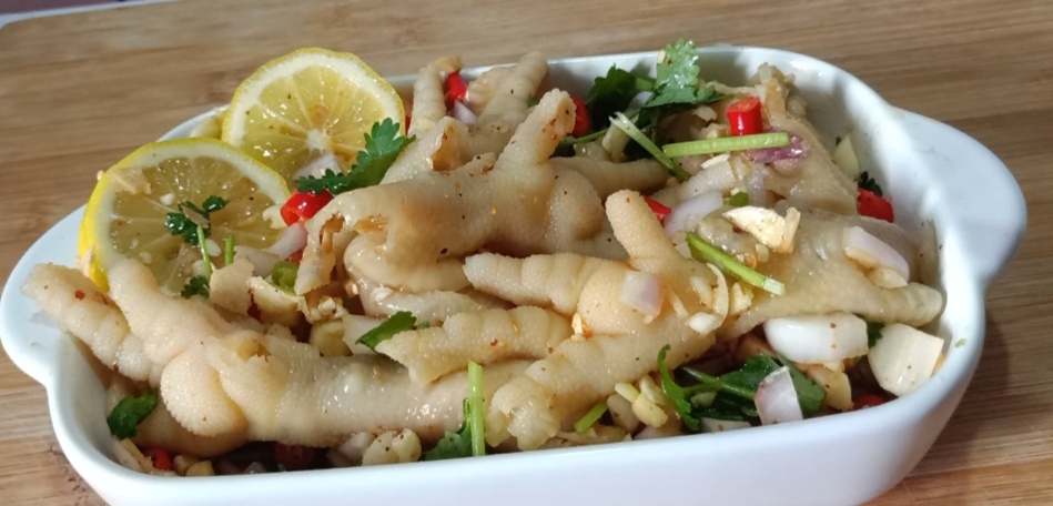 怎么做无骨酸辣鸡爪教程,最简单的酸辣无骨鸡爪怎么做