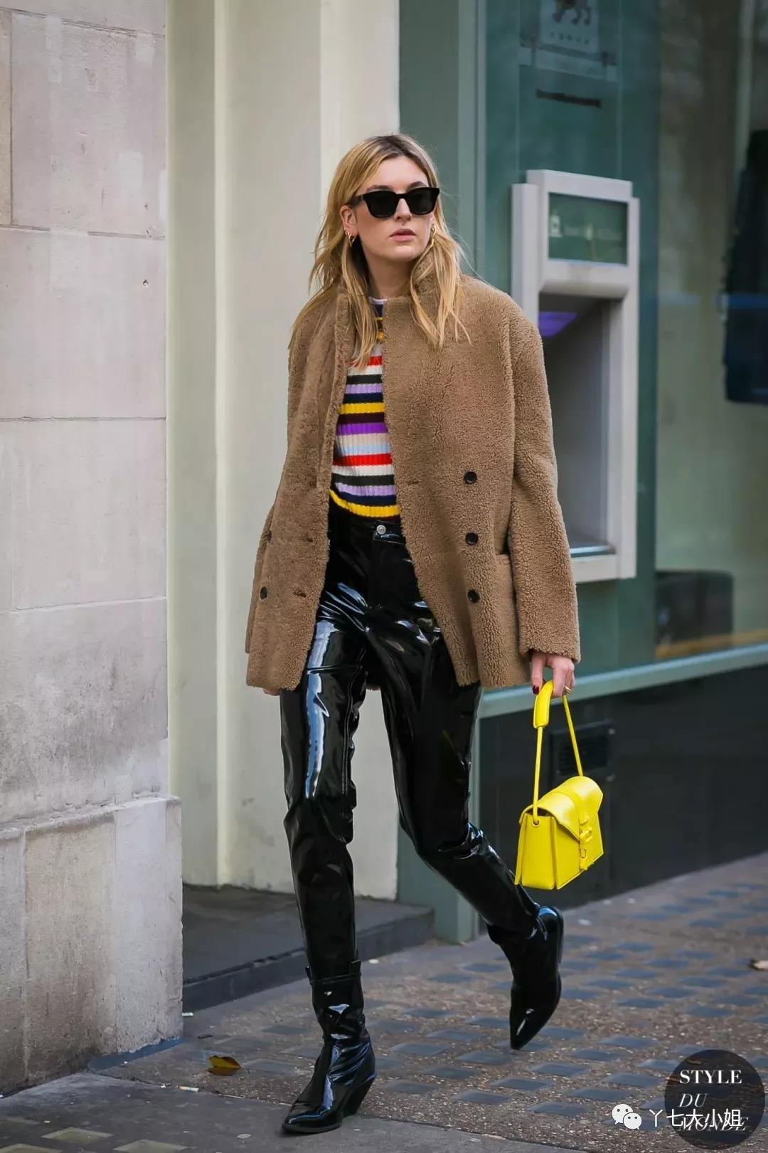 秋冬一定要穿出时髦贵气感,今年秋冬最时髦的颜色搭配