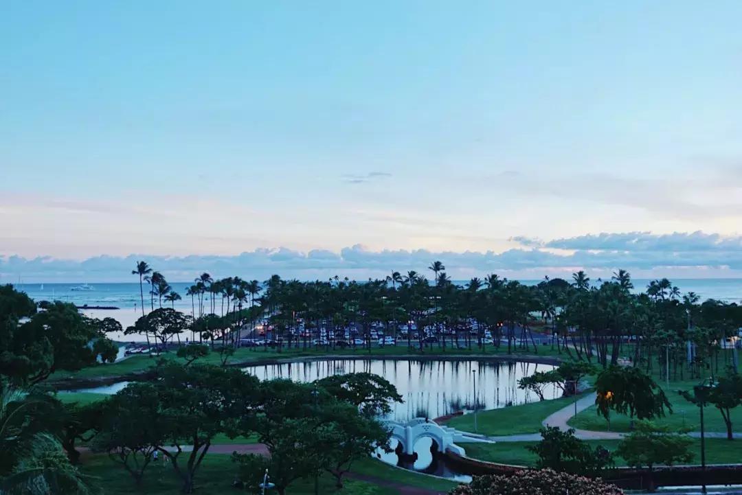 在吸引村上春树买房养老的海岛呆3天，马代帕劳在我心里降到第二