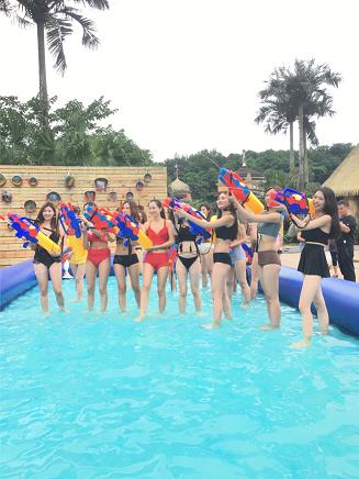 乐和乐都泳装,乐和乐都永川游泳