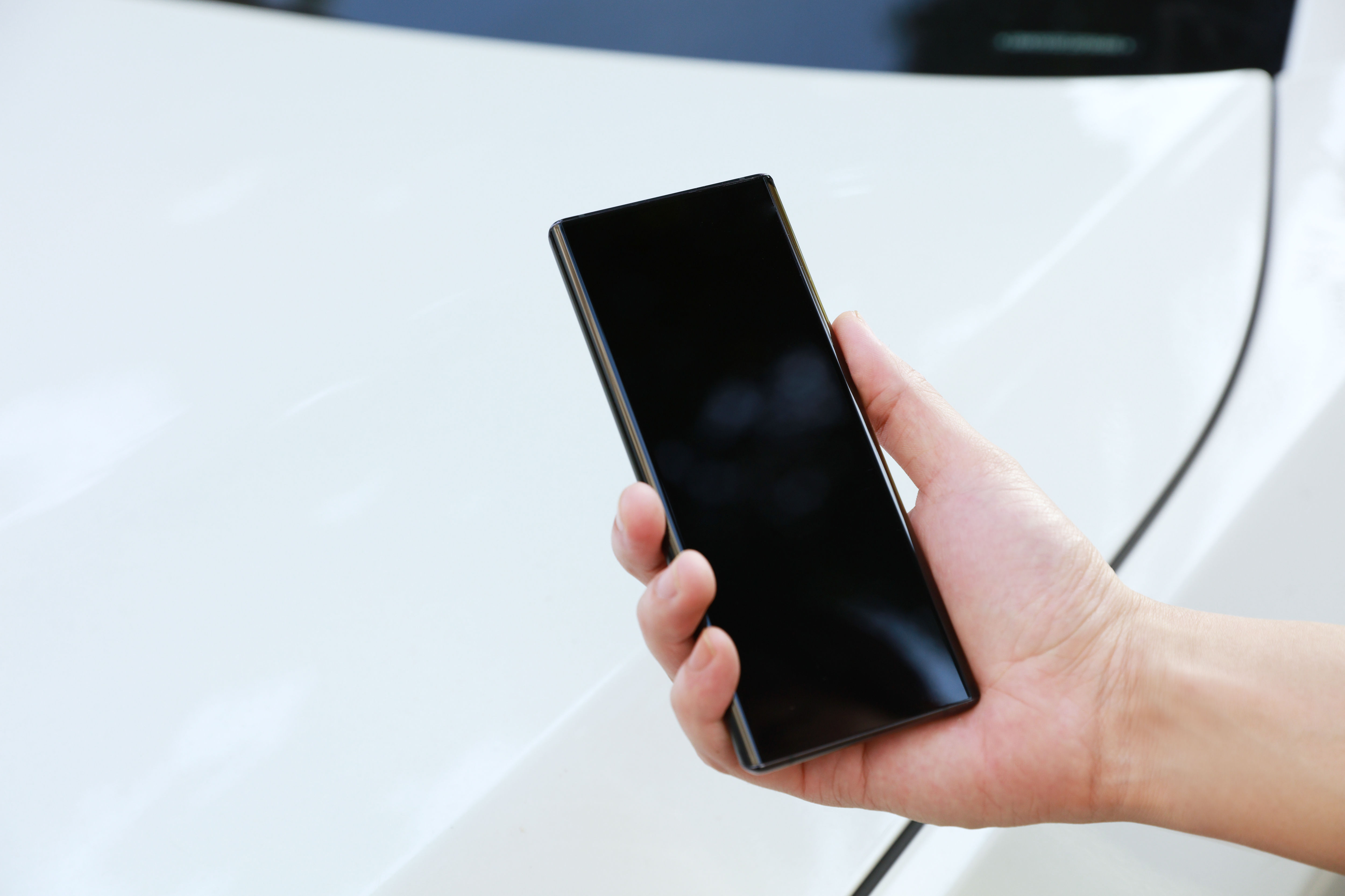 把云台融入到手机里,把云台装到手机里面