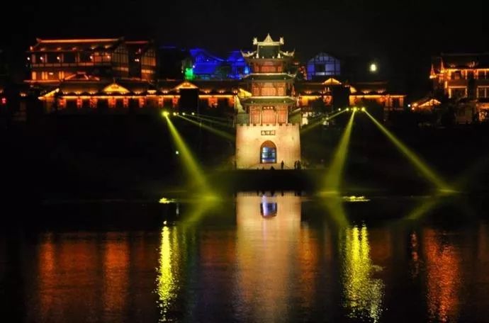 重庆洪崖洞经典夜景图片,重庆洪崖洞千厮门夜景高清图片