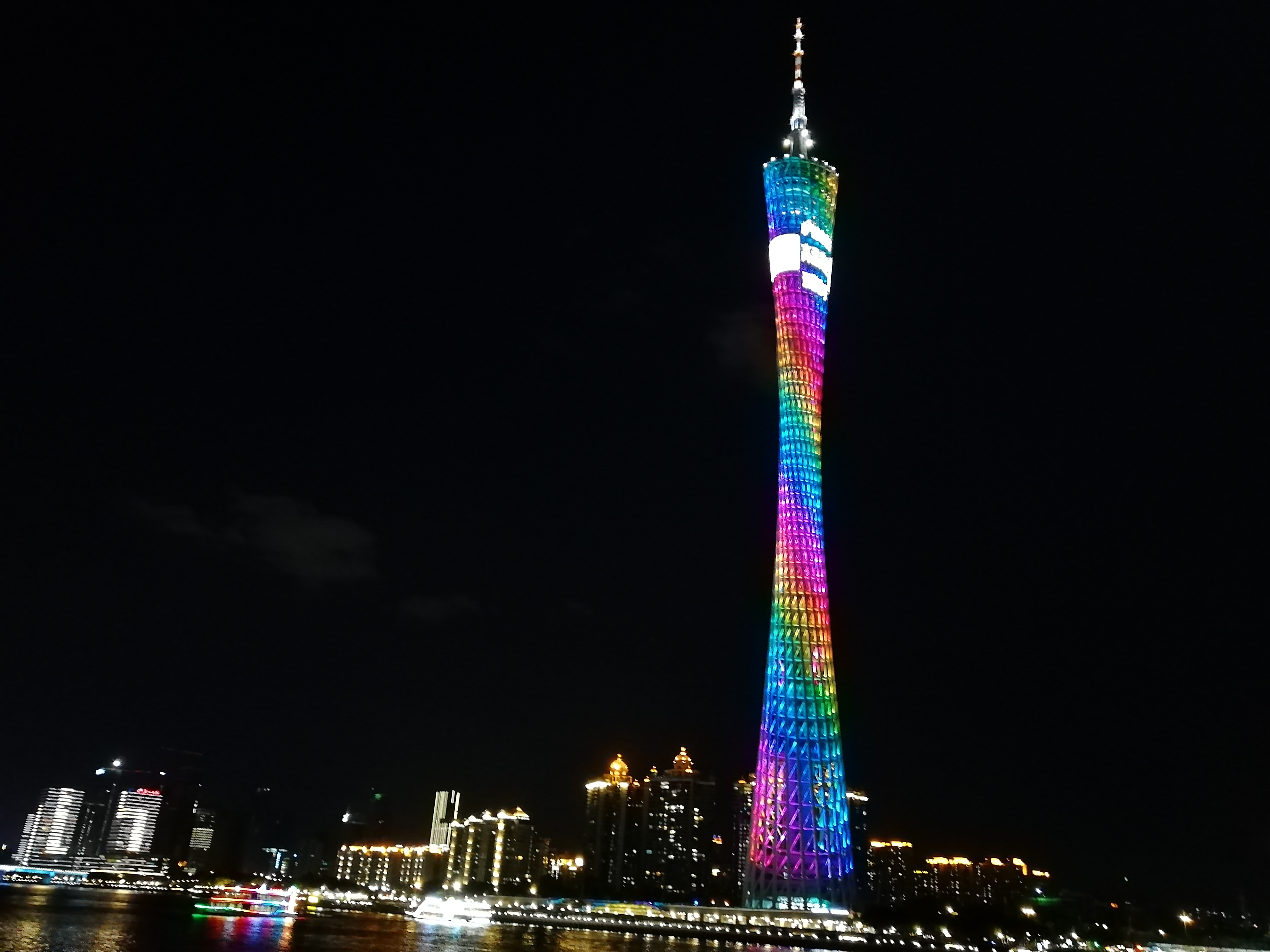 广州最高魅力酒店夜景,带你去广州最贵的酒店