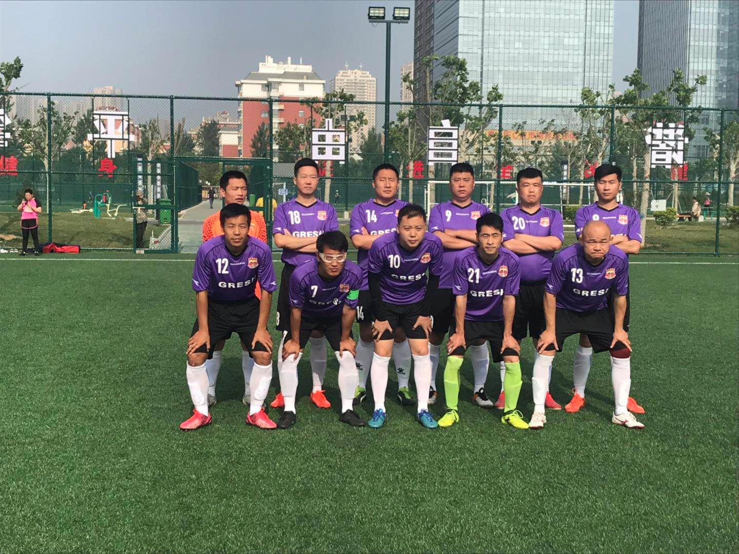 *安泰**甲级联赛太平鸟4连胜领跑积分榜，公交公司6比2大胜