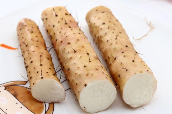 脱发白发特别严重有可能是什么病,白发脱发很严重十几年了能根治吗