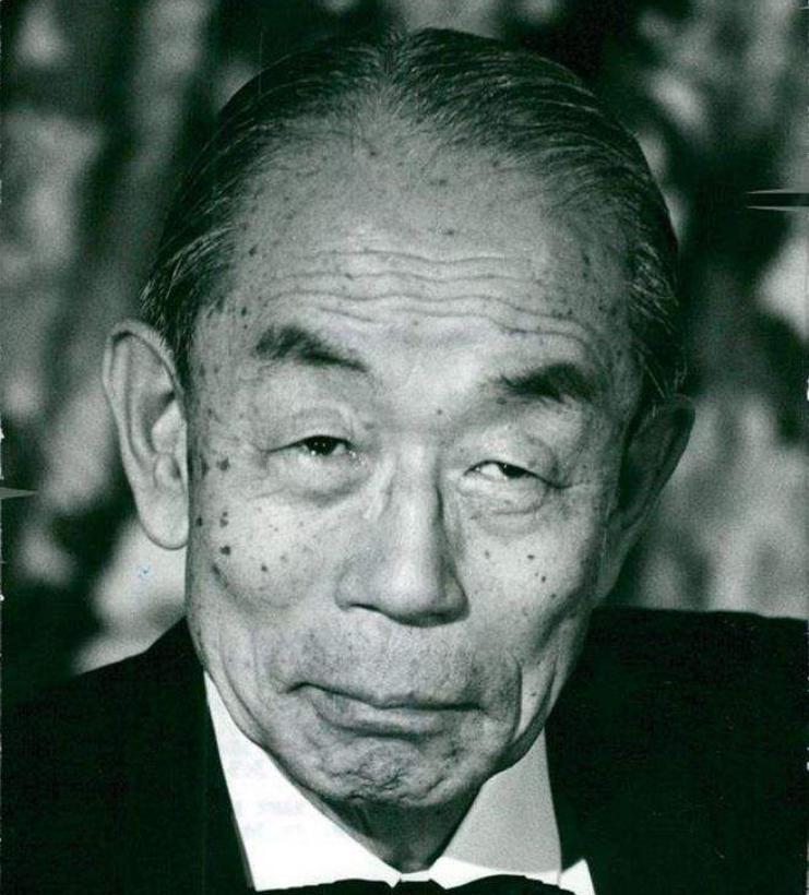 日本首相田中角荣表现,日本首相田中角荣简历