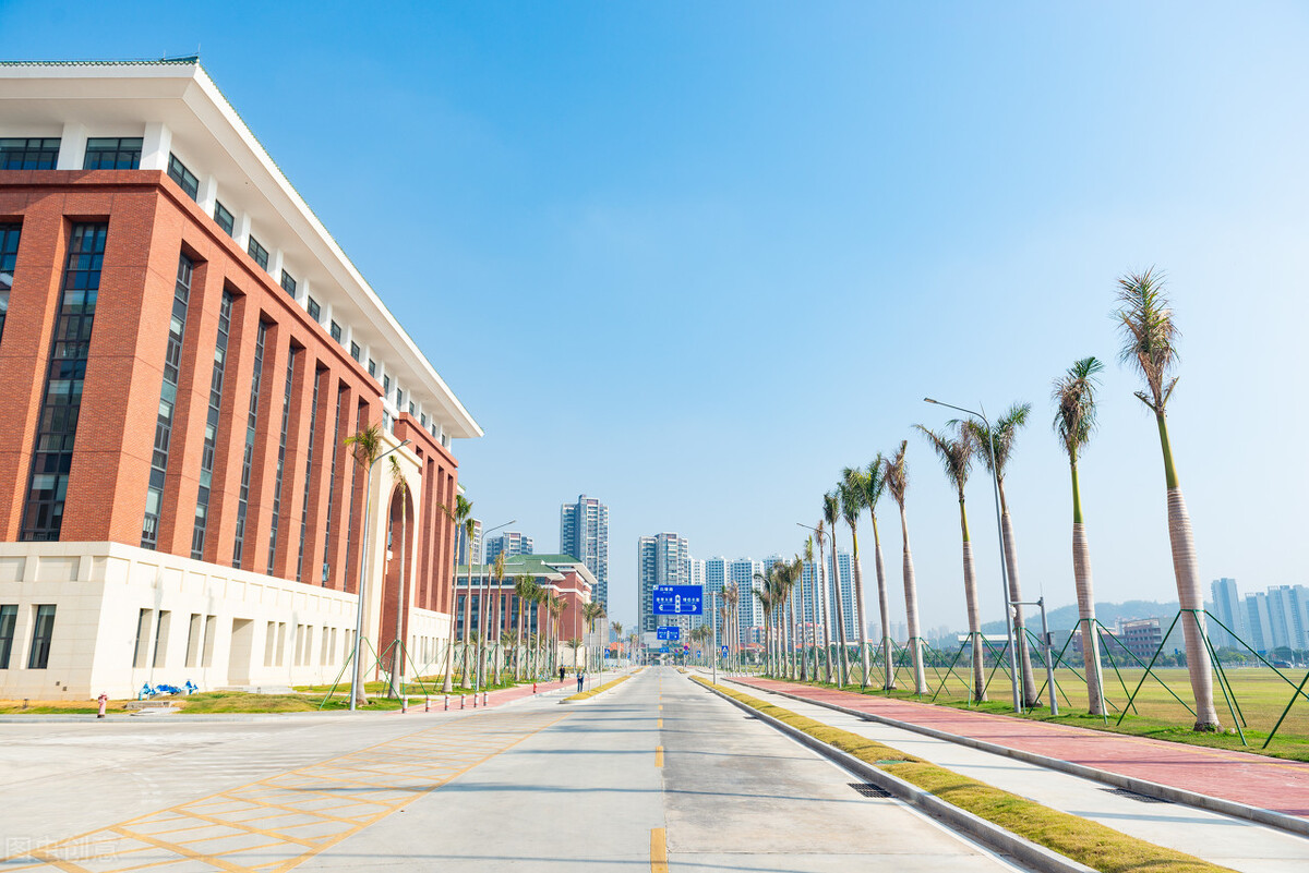 在未来酒店管理专业会吃香吗,酒店管理专业是冷门还是热门