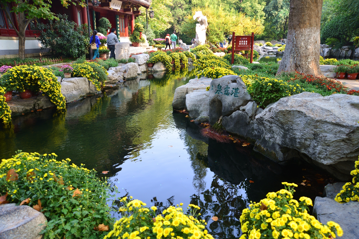 趵突泉诗赵孟頫创作背景,赵孟頫的趵突泉诗