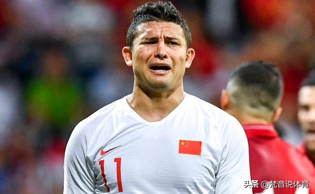 输球夜最大问题是里皮，用人不当加战术失败导致国足输球