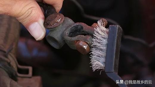 汽车电瓶什么情况下可以找4s更换,爱车换电瓶需要注意哪些