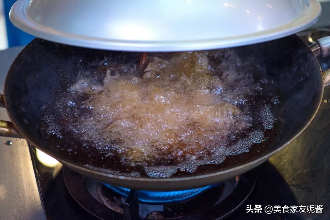 怎么样做香酥蟹,葱姜爆蟹教程