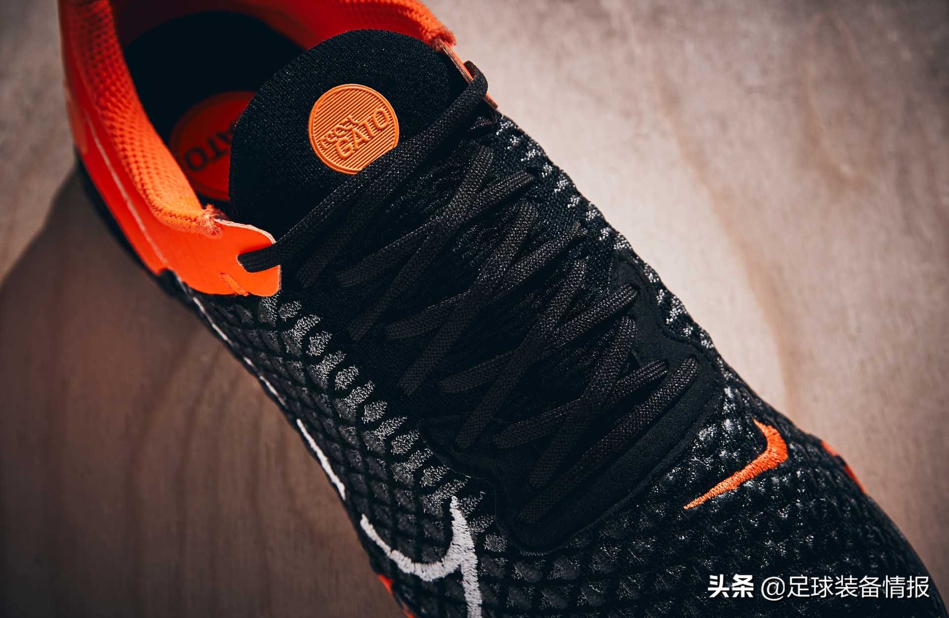 耐克足球鞋定制配色方案蓝色推荐,室内五人制足球鞋耐克