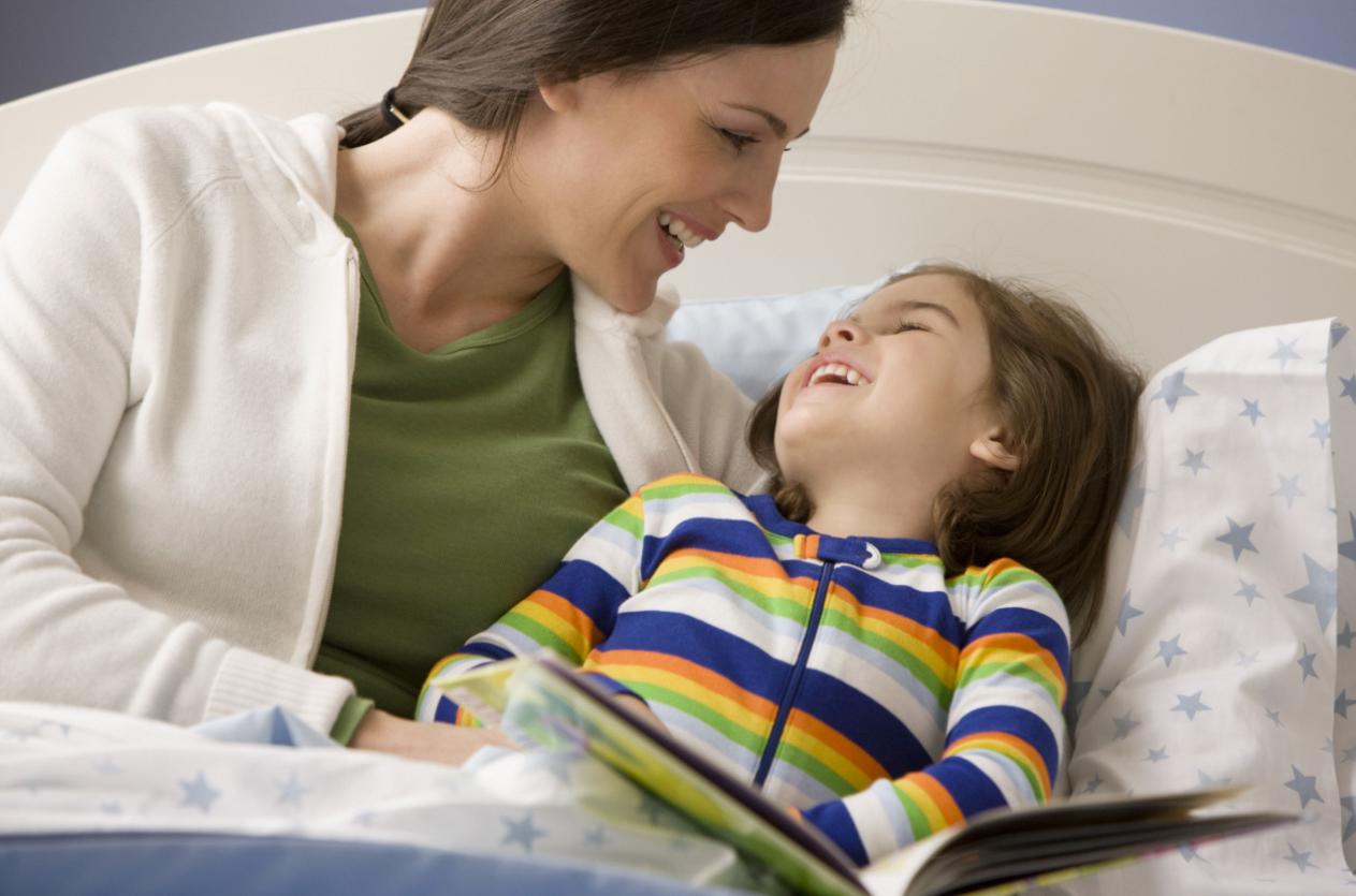 孩子为啥睡前总哭,为什么孩子睡前哭闹