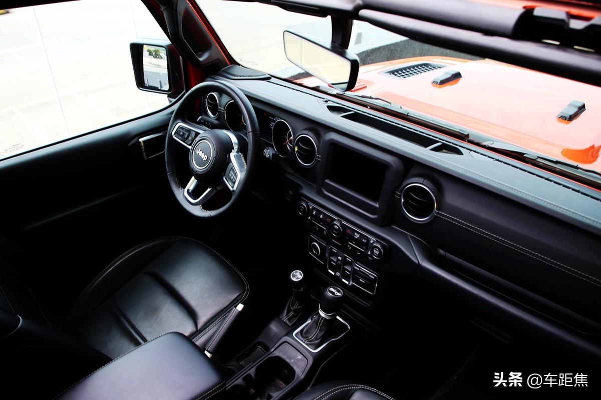 牧马人沉浸式体验白色内饰,体验牧马人卢比肯