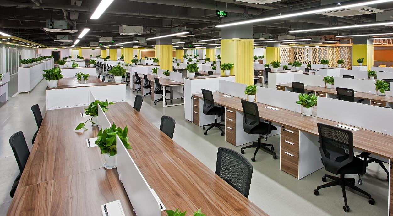 吉利汽车飞起来了,吉利汽车飞上天